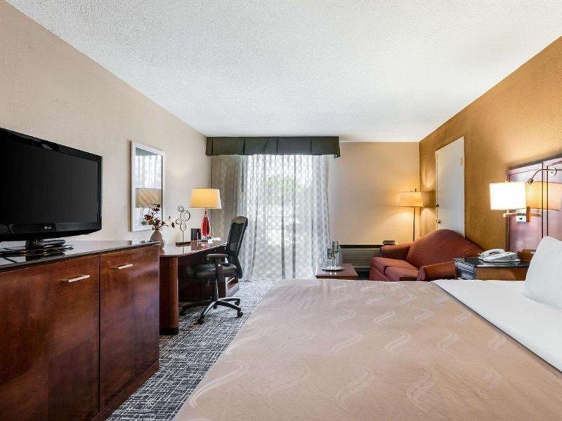 Wingate By Wyndham Troy Hotel Exterior photo