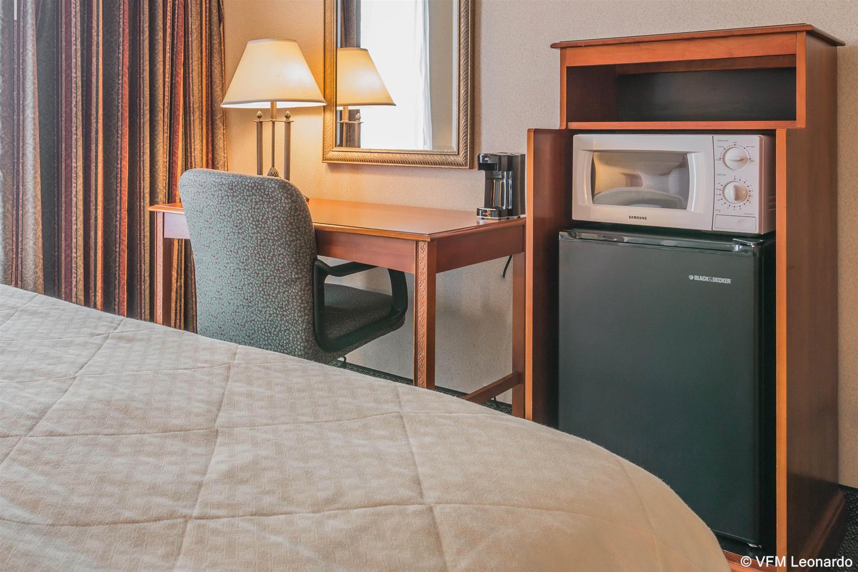 Wingate By Wyndham Troy Hotel Exterior photo